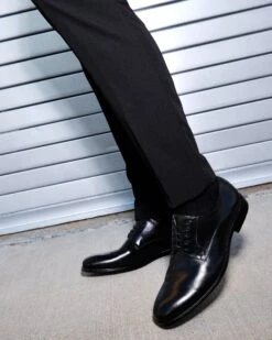 DAYMIN BLACK LEATHER -Steve Madden Shop SM 2023 HOLIDAY MENS RETAIL DAYMIN BLACK LEATHER 428 CUSTOM CROP