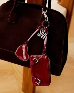 HEIDEE BAG BROWN SUEDE -Steve Madden Shop SM 2024 OCTOBER TRENDS 26 BHEIDEE D AMORE 10620 800ce8c2 e1e6 44b6 9e28 55f4dc773e4c