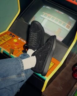 ICEBOX RHINESTONES -Steve Madden Shop SM 2024 Q3 MENS 07 ICEBOX 0461 CROPPED