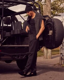 LAIGHT BLACK VELVET -Steve Madden Shop SM 2024 Q4 MENS 08 LAIGHT 0217