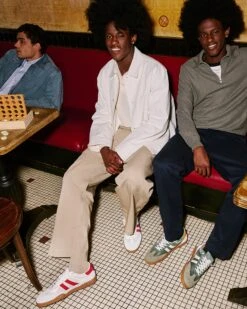 VIENTO GREEN MULTI 16 VIENTO GREEN MULTI -Steve Madden Shop SM 2025 FALL DOMESTIC VIENTO WHITE GREEN 018 6e9d5fed 351e 4b8d af01 5d9db261edde