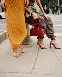 PRIYA MOCHA/GOLD -Steve Madden Shop SM 2025 SEPTEMBER DTC BP303601 BANISE JYPSEY PRIYA G 00009 037ec5bb 0abc 43bc 9cf2 6ce74ac05d4d