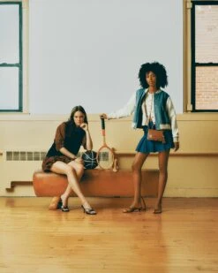 ELLOISE BAG COGNAC -Steve Madden Shop SM AUGUST DTC 2025 11 EDNA TRACIE 079 e1f3b50e 0e1f 4149 bd63 b86695b69765