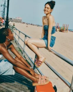 MAYVEN WOVEN RED/BEIGE -Steve Madden Shop SM JULY DTC 2025 20 MAYVEN 166 31f2d267 a4dd 48b4 b0cc db4f7006bafa