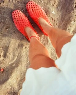 GROVE RED 13 GROVE RED -Steve Madden Shop SM JULY DTC HIGH SUMMER SOCIAL BTS 40