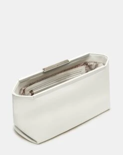 ANTONI BAG OFF-WHITE 10 ANTONI BAG OFF-WHITE -Steve Madden Shop STEVEMADDEN HANDBAGS BANTONI OFF WHITE 05 d0810a98 1875 480e 9ddb 47ed4ba0df51