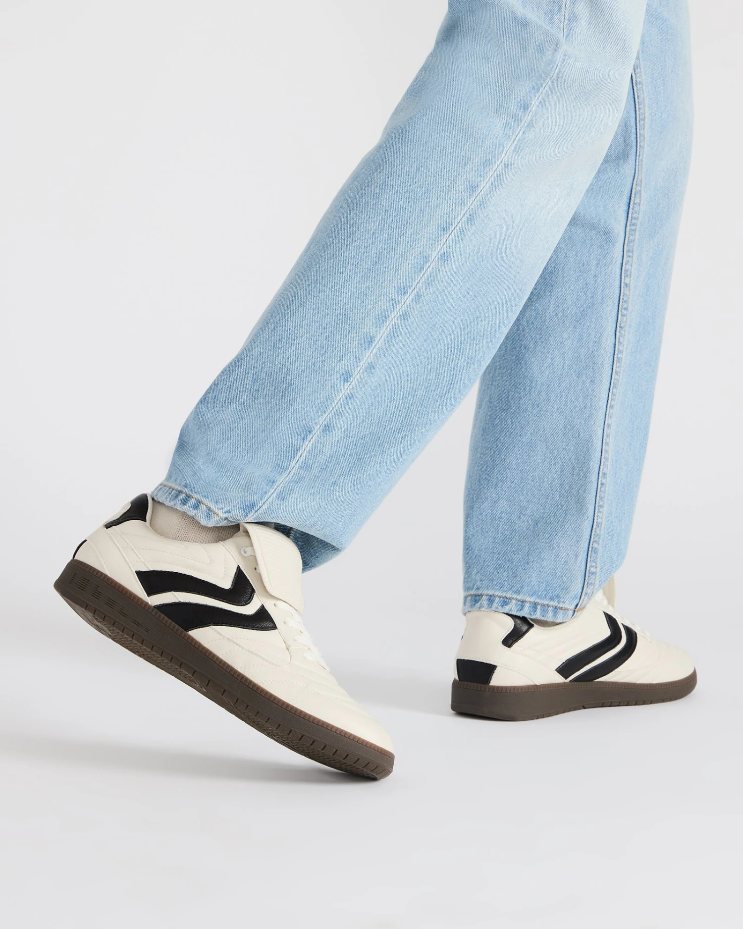 JANOS WHITE LEATHER 2 JANOS WHITE LEATHER - Image 2