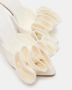 AFFINITY PEARL IVORY SATIN 8 AFFINITY PEARL IVORY SATIN -Steve Madden Shop STEVEMADDEN SHOES AFFINITY PEARL IVORY SATIN 05