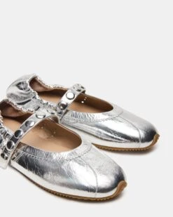 ANAYA SILVER LEATHER STUDS -Steve Madden Shop STEVEMADDEN SHOES ANAYA ST SILVER LEATHER 04
