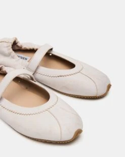 ANAYA WHITE DISTRESSED -Steve Madden Shop STEVEMADDEN SHOES ANAYA WHITE DISTRESSED 04