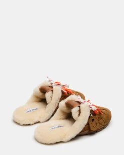 AZIEL MULE FAUX FUR CHESTNUT SUEDE -Steve Madden Shop STEVEMADDEN SHOES AZIELMULE F CHESTNUT SUEDE 03