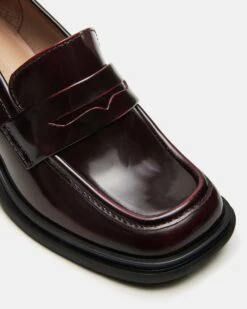 BAXTER BURGUNDY 8 BAXTER BURGUNDY -Steve Madden Shop STEVEMADDEN SHOES BAXTER BURGUNDY 04 81cca6b9 987e 4818 b5c1 7cc898a1cf99