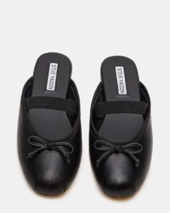 CUTESY BLACK LEATHER 8 CUTESY BLACK LEATHER -Steve Madden Shop STEVEMADDEN SHOES CUTESY BLACK LEATHER 104