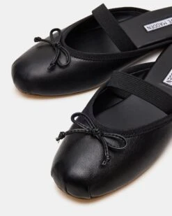 CUTESY BLACK LEATHER 7 CUTESY BLACK LEATHER -Steve Madden Shop STEVEMADDEN SHOES CUTESY BLACK LEATHER 105