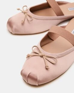 CUTESY BLUSH SATIN -Steve Madden Shop STEVEMADDEN SHOES CUTESY BLUSH SATIN 105