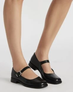 DELANCY GOLD LEATHER 11 DELANCY GOLD LEATHER -Steve Madden Shop STEVEMADDEN SHOES DELANCY BLACK LEATHER 1291 3618c67b 6ffb 4707 b1e2 5c7b7ca2249e