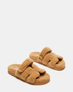 MAYVEN FAUX SHEARLING CAMEL FABRIC -Steve Madden Shop STEVEMADDEN SHOES MAYVEN F CREAM FABRIC 02