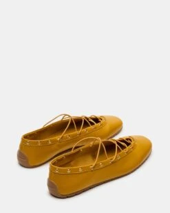 POINTE BANANA LEATHER -Steve Madden Shop STEVEMADDEN SHOES POINTE YELLOW LEATHER 04